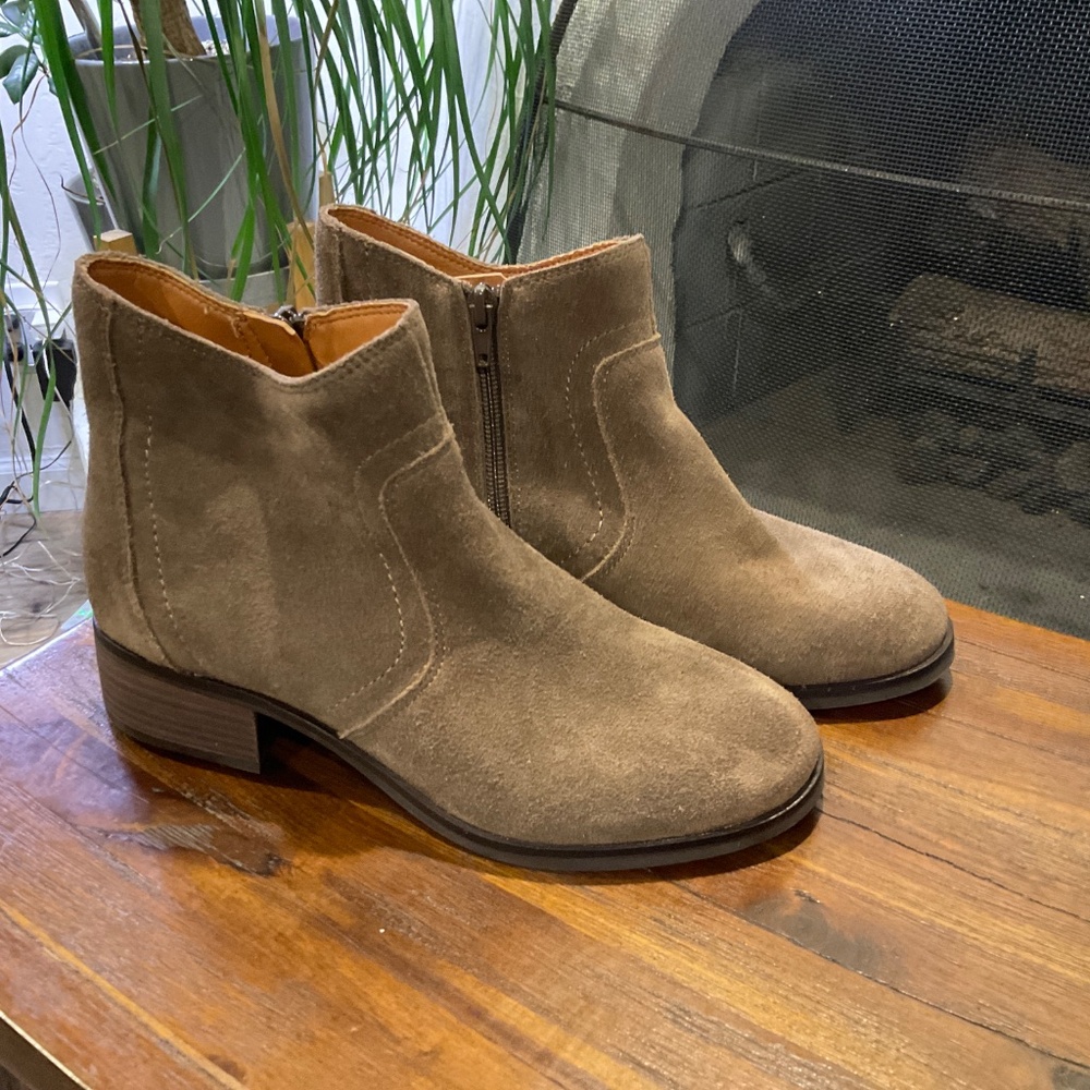 Lucky Brand Women's Pattrik Ankle Suede Booties Size 7.5
